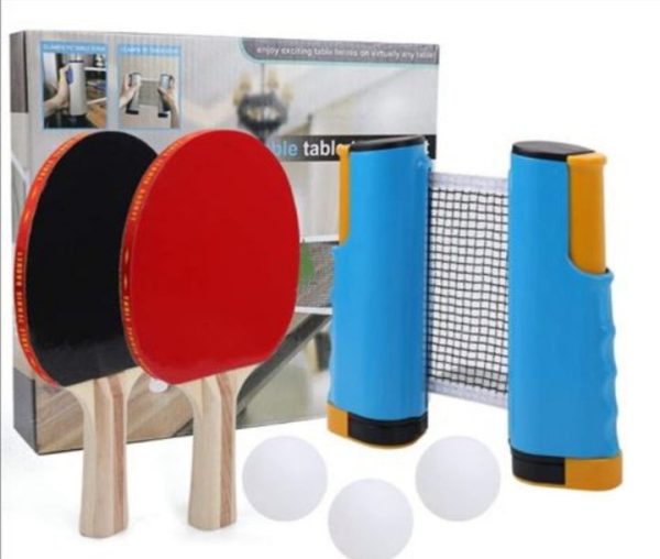 Set za Stoni Tenis - Mrežica, 2 Reketa i 12 Loptica