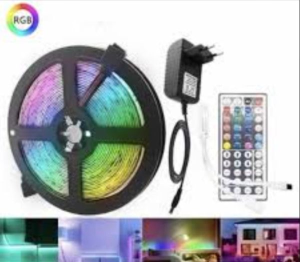 LED RGB Traka 10 m sa Daljinskim Upravljačem