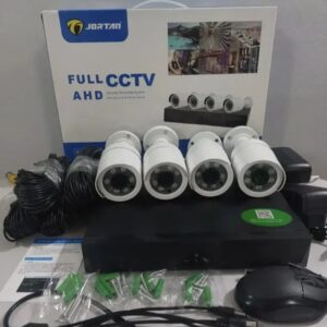 DVR video nadzor - set sa 4 kamere i mobilni pristup